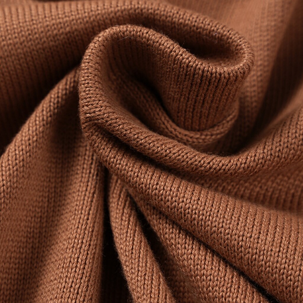 Peak Diamond V-Neck Cardigan