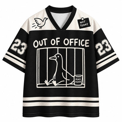 Men's Duck Number Text Graphic V-Neck Sports Jersey